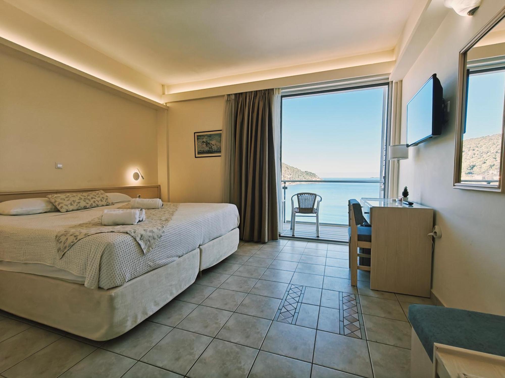 New Aegli Resort Hotel Poros Town Habitación foto